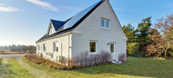 "Arli" - 800m from the Sea Hotels in Bjerregard