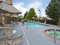 Hampton Inn Jackson/Pearl-Jackson International Airport - Pools