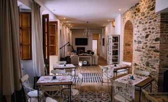Hotel Luz Almonaster - Housity