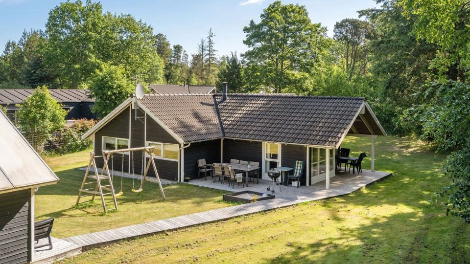"Elita" - 1.7km from the Sea