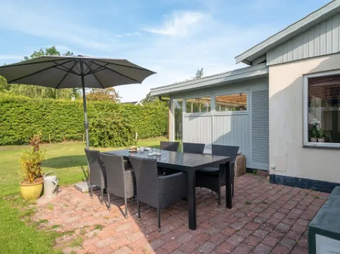 "Hattie" - 100m from the Sea