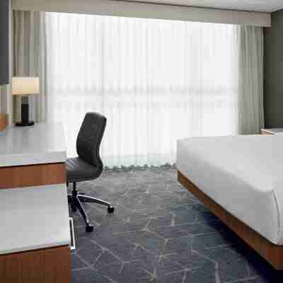 Delta Hotels Calgary Airport in-Terminal Rooms