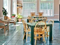 Super 8 by Wyndham Marietta/West/ATL Area - Breakfast