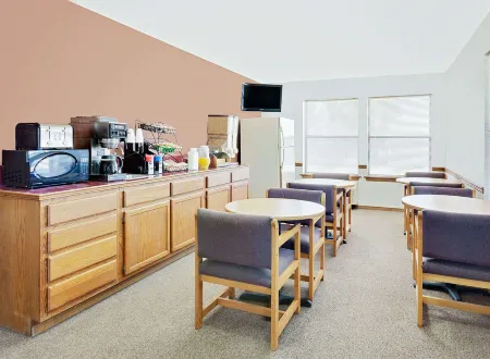 Knights Inn Muskogee Отели рядом с достопримечательностью «Парк Сполдинг»