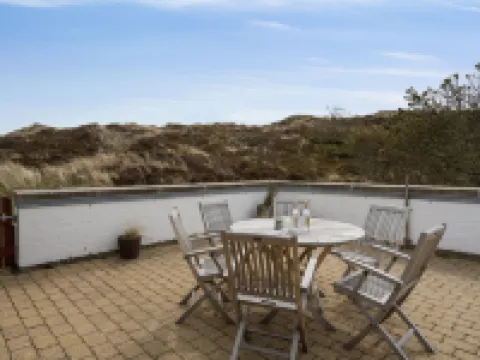 "Viena" - 400m from the Sea