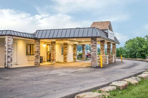 Quality Inn Hotels in Cambridge