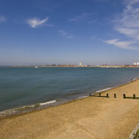 Southsea Отели рядом с достопримечательностью «Корабль-музей HMS Victory»
