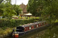 Woking West (A324) Hotels in Woking