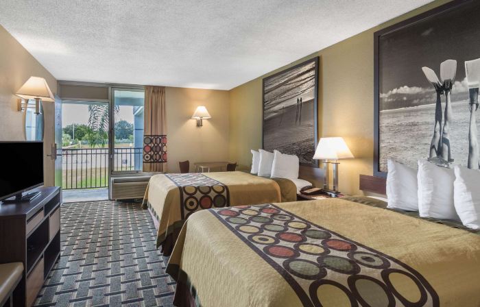 Super 8 by Wyndham Ocala I-75