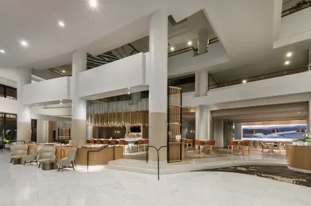 The Westin Long Beach Отели рядом с достопримечательностью «Нейплс»