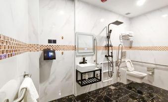 3. HOTEL JJ..