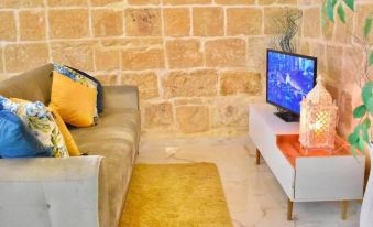 Compact and Cheerful House Close to Valletta