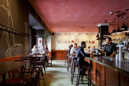 The Hotel Windsor Отели рядом с достопримечательностью «Центр Яна Поттера»