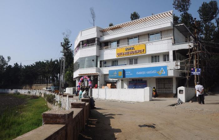 Hotel Gvs Residency