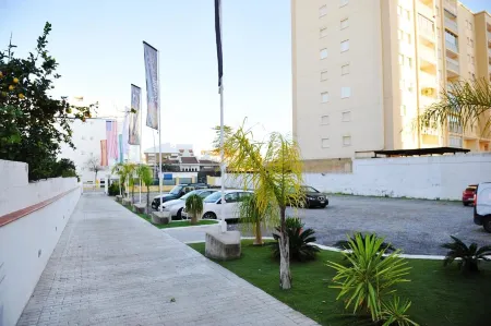 Hotel Vertice Chipiona Mar Отели рядом с достопримечательностью «Playa Ballena Rota»