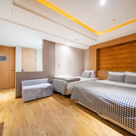 Argo Hotel Отели рядом с достопримечательностью «Олимпийский музей»