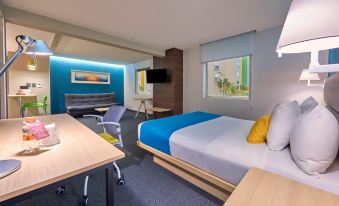 City Express Suites by Marriott Toluca