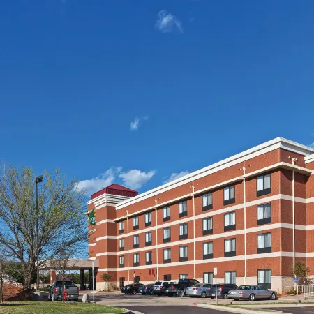 La Quinta Inn & Suites by Wyndham Edmond