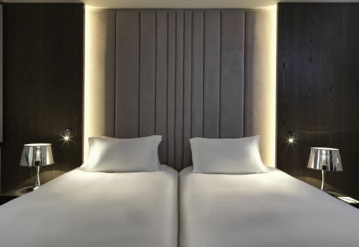 소피텔 아테네 에어포트 스파 시설