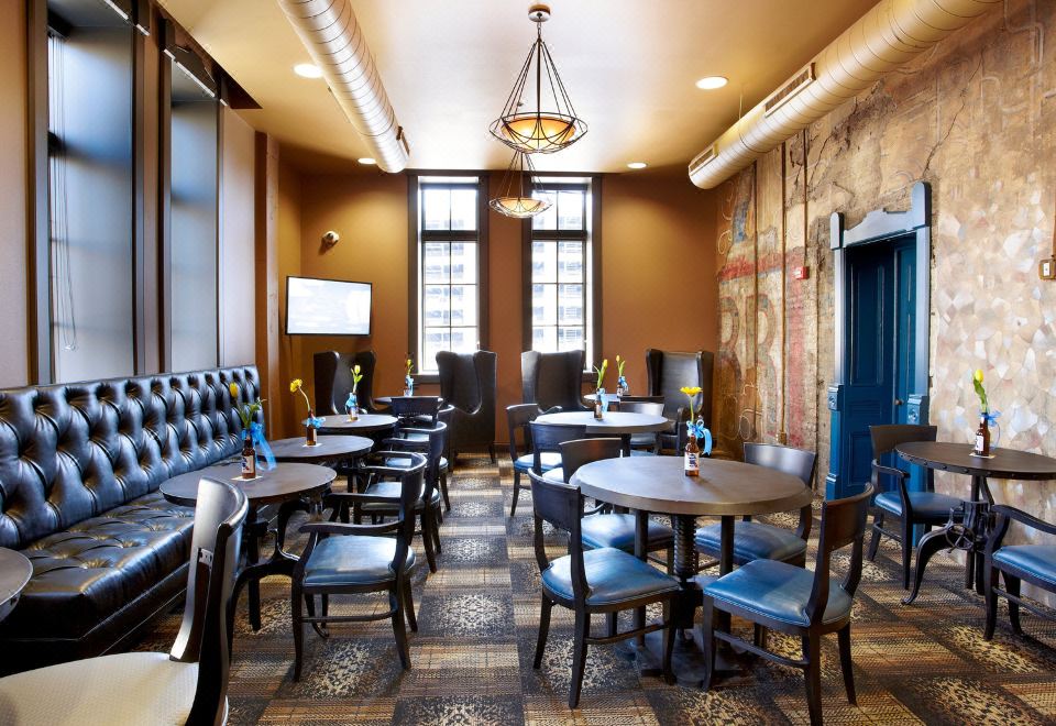 Brewhouse Inn And SuitesOver view