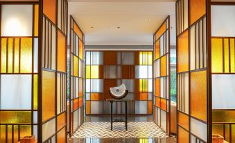 Crowne Plaza Jiangmen Binjiang (Sports Center)