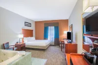 Holiday Inn Express & Suites Brattleboro Hotels in Dummerston