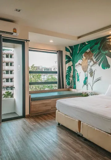 ห้องดีลักซ์ เตียงใหญ่ 1 เตียง