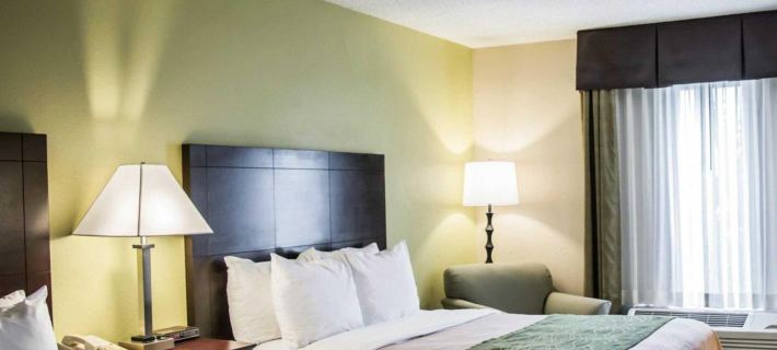Comfort Inn & Suites St Pete - Clearwater International Airport Hotels in Pinellas County
