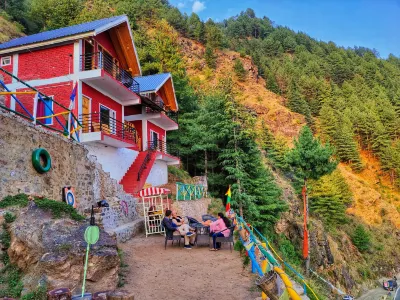 Gadegal Homestay Narkanda - Rooms & Pahadi Café Các khách sạn gần Stokes Farm