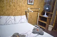 Victordelia Hilltop Hostel Hotels in Roxas