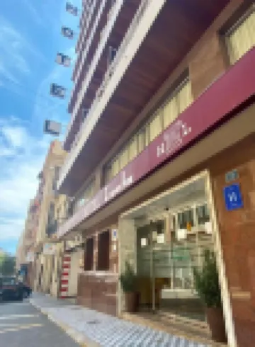 Hotel Leuka Hoteles cerca de Pl. Portal de Elche