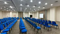Holiday Inn Express CD. Del Carmen