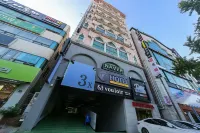 Daegu Elysee Hotels near Daegu Metropolitan Jungang Library