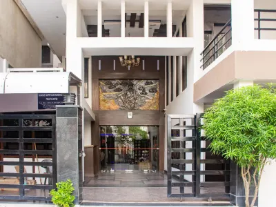 Hotel Park Plaza Hotels in Varanasi