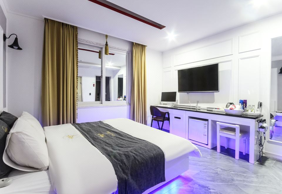 무안 짝 호텔의 세련되고 깨끗한 인테리어