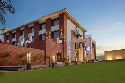 Hotel Crescent Resorts and Club Hotels in Sehore