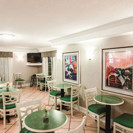 Baymont by Wyndham Indianapolis Airport Lynhurst
