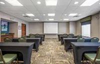 Hampton Inn & Suites Dallas Allen Hotels in Allen