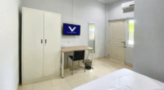 V Hostel