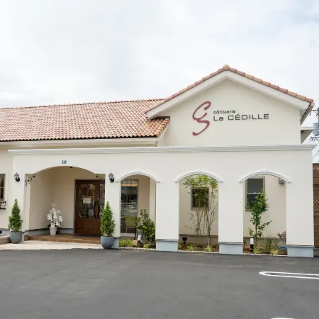 露櫻飯店南四日市店