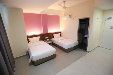 Pantai Regal Hotel