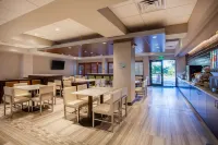 Wingate by Wyndham - Orlando International Airport - breakfast