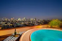 The Carlton Tel Aviv - Pools