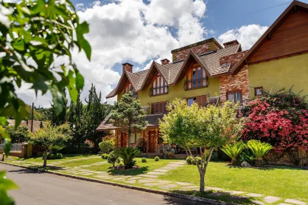 Locar-in Gramado - Triplex Jardim Bela Vista