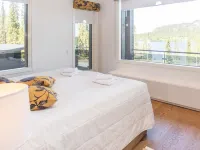Holy Lake Chalet b Hotels near Angry Birds Activity Park