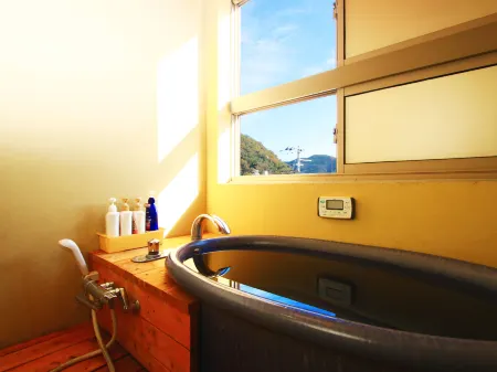 Traveler's Inn Fukai Отели рядом с достопримечательностью «Seaside Base ARARI シーサイドベース安良里 グランピング»