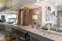 West East Suites Hotel di Santorini