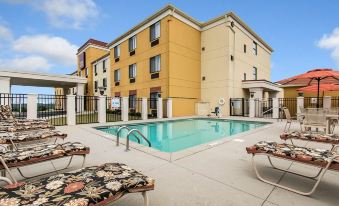 Quality Inn & Suites Near Lake Eufaula