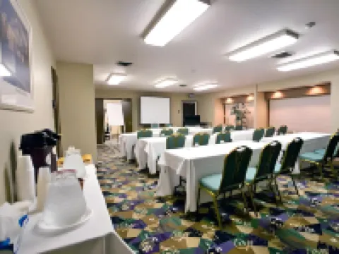 Sunnyside Inn and Suites Hotels in Sunnyside