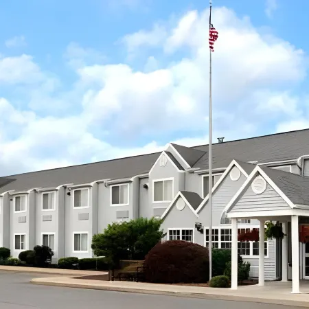 Microtel Inn & Suites by Wyndham Victor/Rochester